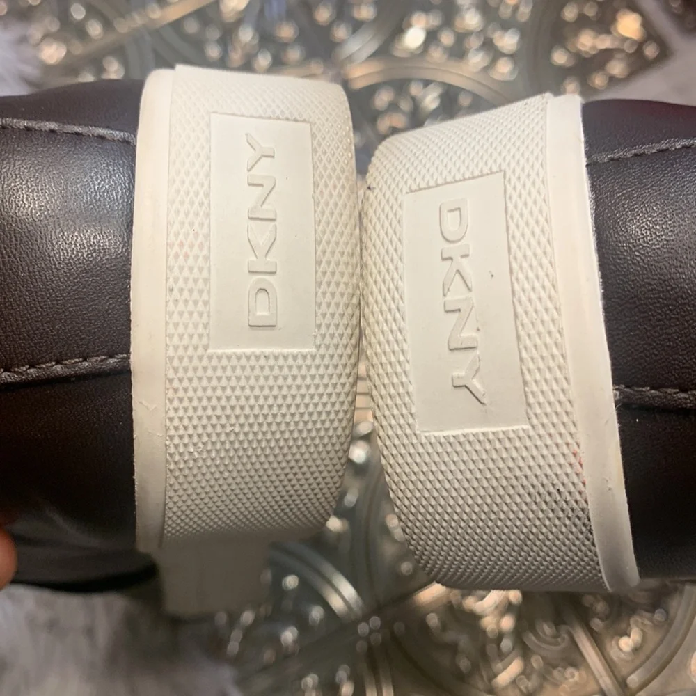 🌹DKNY • Signature Women’s Dark Brown Leather Monogram Slip-On Sneakers.• •
